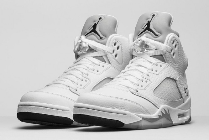 white-metallic-jordan-5-remastered-01