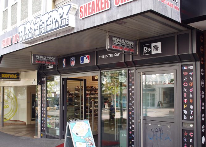 cap-and-streetwear-store-troya-tapez